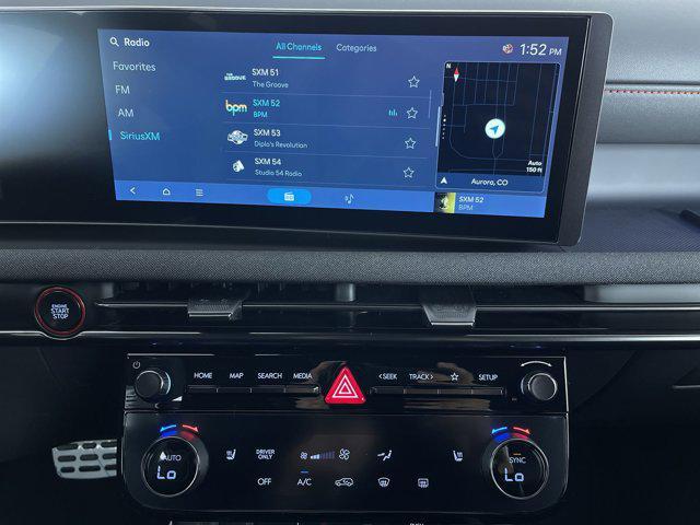 new 2025 Hyundai TUCSON Hybrid car, priced at $37,710