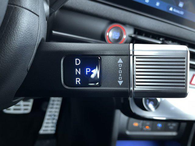 new 2025 Hyundai TUCSON Hybrid car, priced at $37,710