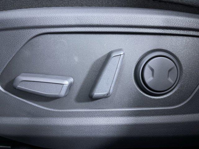 new 2025 Hyundai TUCSON Hybrid car, priced at $37,710