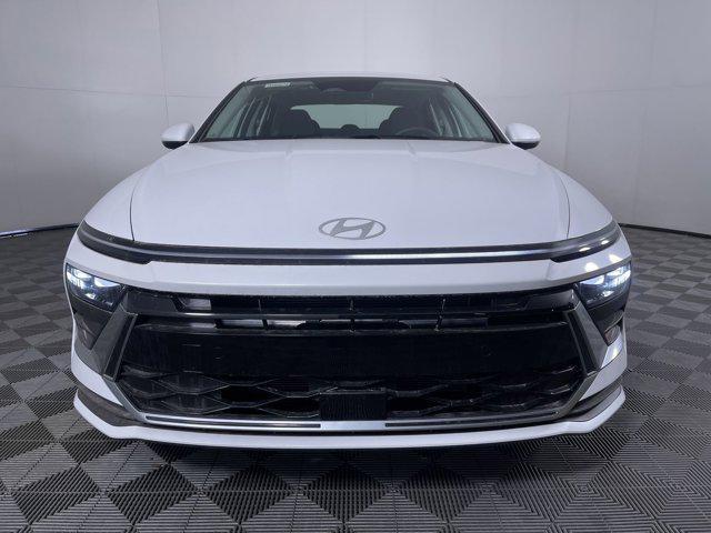 new 2025 Hyundai Sonata car, priced at $27,605