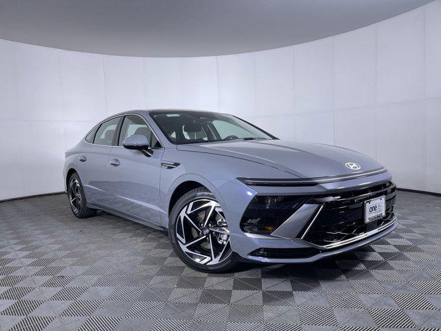 new 2025 Hyundai Sonata car, priced at $31,810