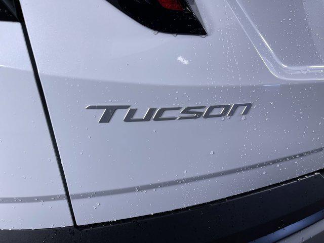 new 2025 Hyundai TUCSON Hybrid car, priced at $42,923