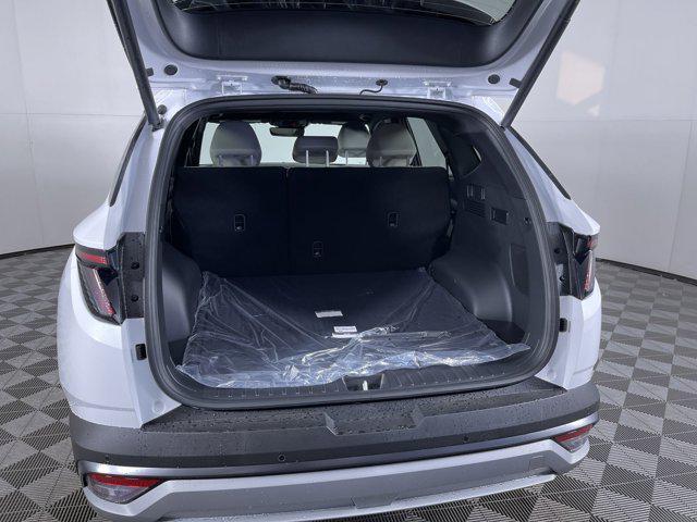 new 2025 Hyundai TUCSON Hybrid car, priced at $42,923