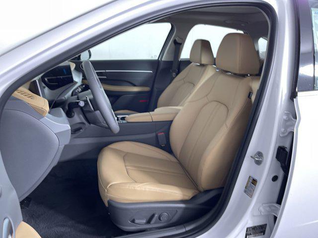 new 2025 Hyundai Sonata Hybrid car, priced at $39,098