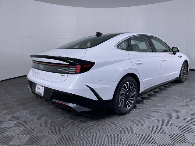 new 2025 Hyundai Sonata Hybrid car, priced at $39,098