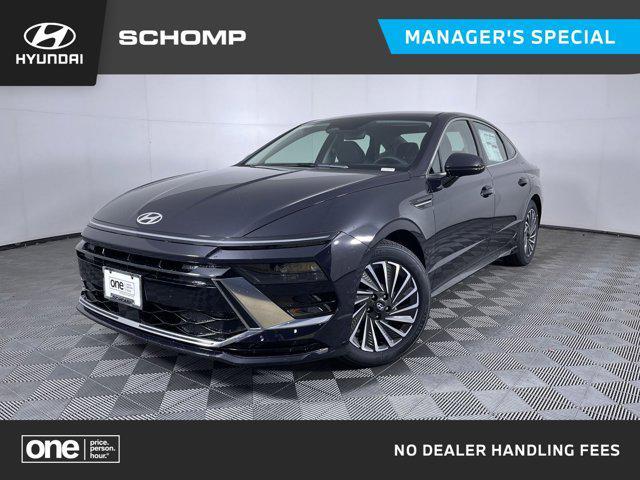 new 2025 Hyundai Sonata Hybrid car, priced at $30,070