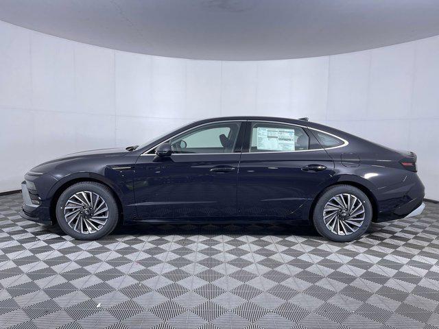 new 2025 Hyundai Sonata Hybrid car, priced at $32,372