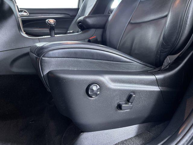 used 2015 Jeep Grand Cherokee car, priced at $14,900