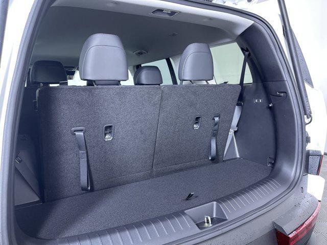 new 2025 Hyundai Santa Fe car, priced at $40,879