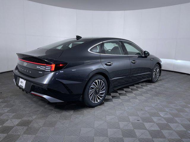 new 2025 Hyundai Sonata Hybrid car, priced at $32,548