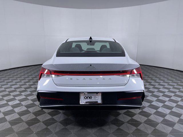 new 2025 Hyundai Elantra car, priced at $27,336