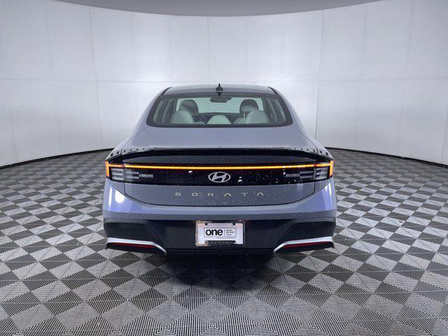 new 2025 Hyundai Sonata car, priced at $27,665