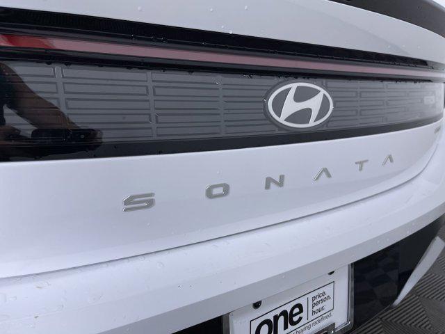 new 2025 Hyundai Sonata Hybrid car, priced at $32,809
