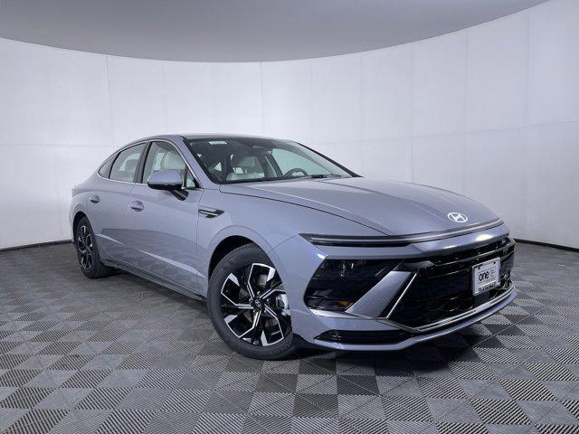 new 2025 Hyundai Sonata car, priced at $30,260