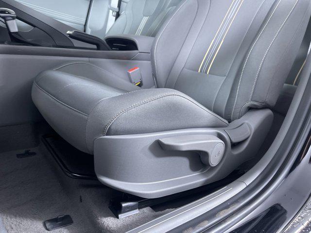 new 2025 Hyundai Elantra car, priced at $25,115