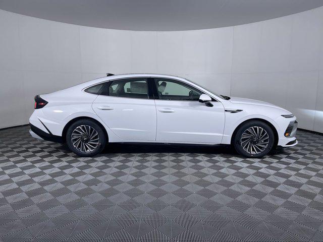 new 2025 Hyundai Sonata Hybrid car, priced at $38,525