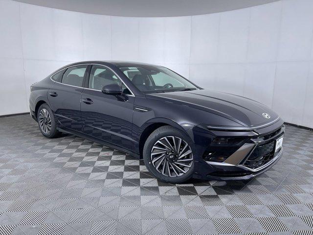 new 2026 Hyundai Sonata Hybrid car, priced at $32,950