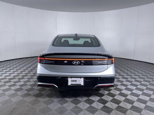 new 2025 Hyundai Sonata car, priced at $30,179