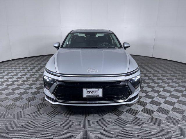 new 2025 Hyundai Sonata car, priced at $30,179