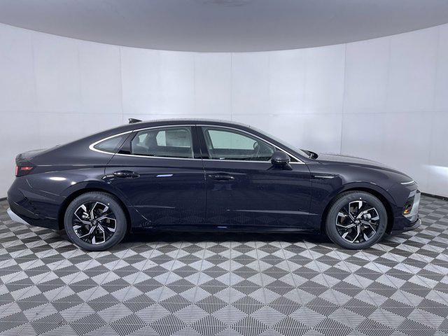 new 2025 Hyundai Sonata car, priced at $30,371