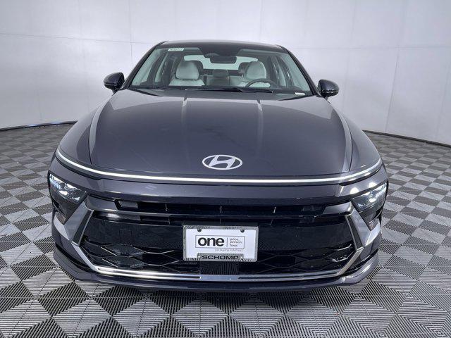 new 2025 Hyundai Sonata Hybrid car, priced at $32,372