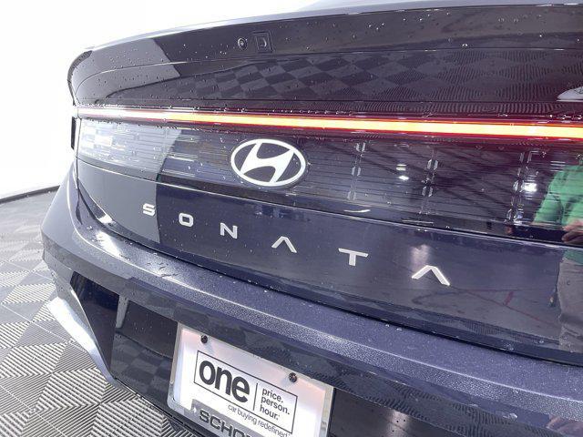 new 2025 Hyundai Sonata Hybrid car, priced at $32,372