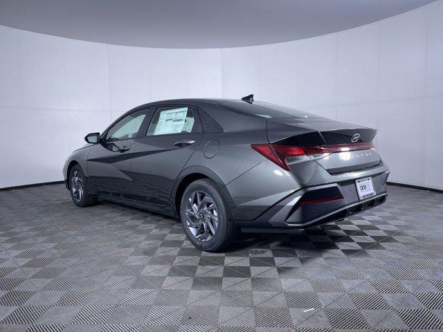 new 2024 Hyundai Elantra car, priced at $24,305