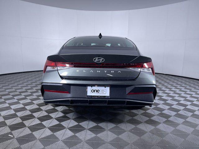 new 2024 Hyundai Elantra car, priced at $24,305