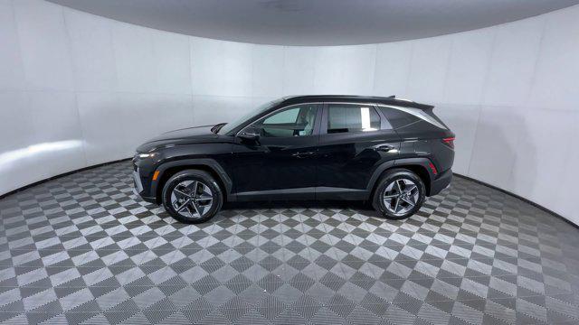 used 2025 Hyundai TUCSON Hybrid car, priced at $32,060