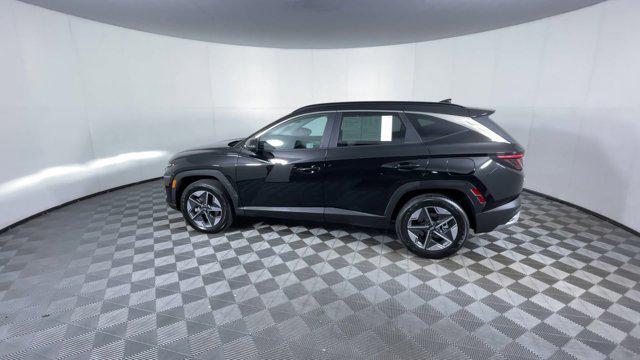 used 2025 Hyundai TUCSON Hybrid car, priced at $32,060