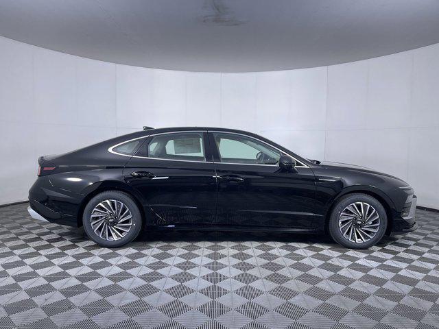 new 2025 Hyundai Sonata Hybrid car, priced at $38,671