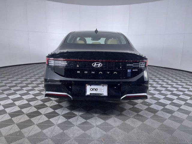 new 2025 Hyundai Sonata Hybrid car, priced at $38,671