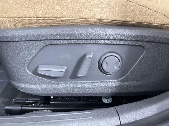 new 2025 Hyundai Sonata Hybrid car, priced at $38,671