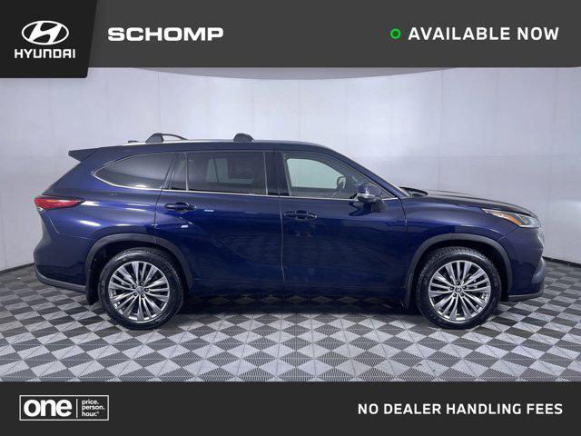 used 2021 Toyota Highlander Hybrid car, priced at $30,932