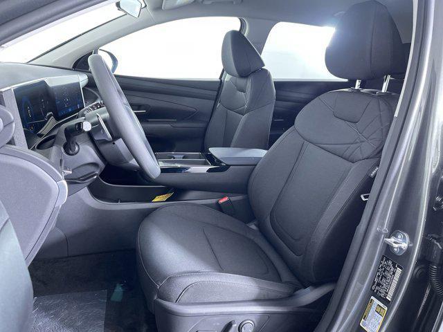 new 2025 Hyundai TUCSON Hybrid car, priced at $34,165