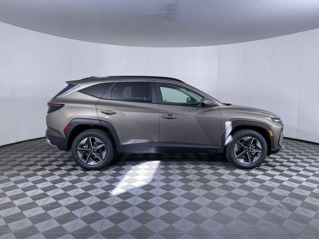 new 2025 Hyundai TUCSON Hybrid car, priced at $37,390
