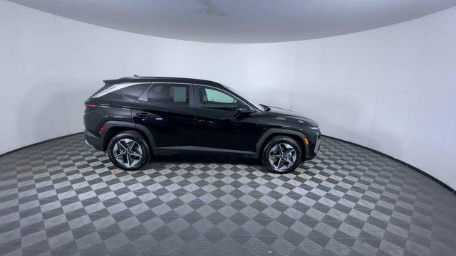 used 2025 Hyundai TUCSON Hybrid car, priced at $32,338