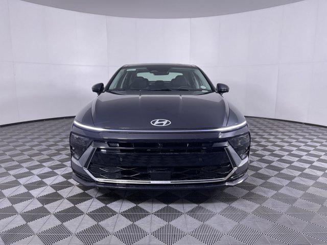 new 2025 Hyundai Sonata Hybrid car, priced at $38,160