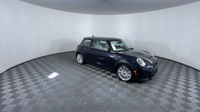 used 2023 MINI Hardtop car, priced at $25,909