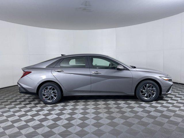 new 2024 Hyundai Elantra car, priced at $25,255