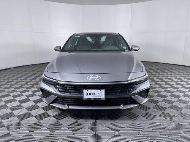 new 2024 Hyundai Elantra car, priced at $25,255