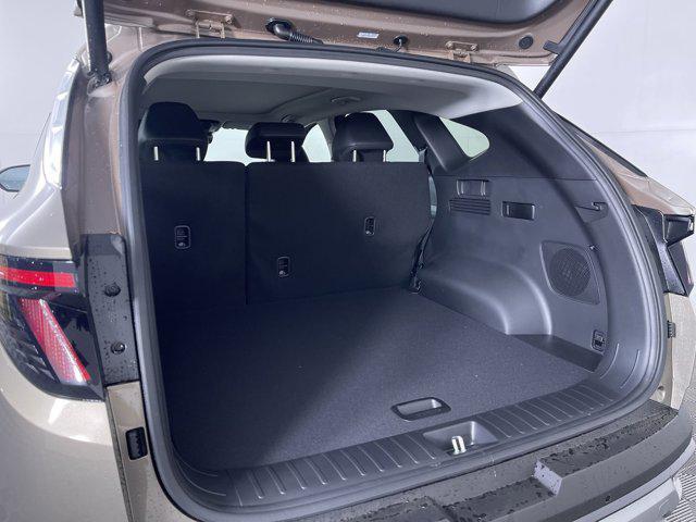 new 2025 Hyundai TUCSON Hybrid car, priced at $42,975