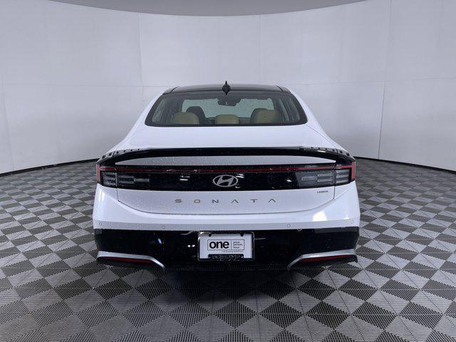 new 2025 Hyundai Sonata Hybrid car, priced at $37,679