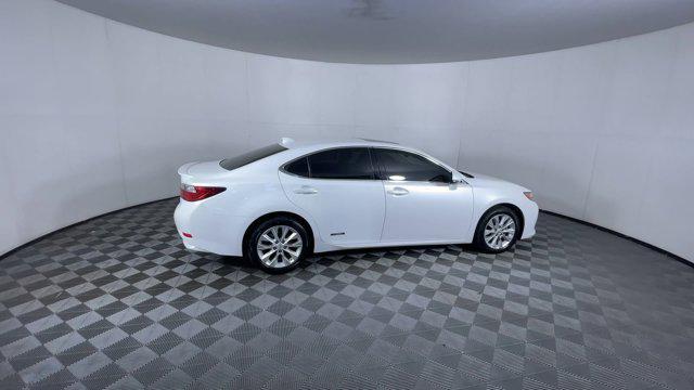 used 2015 Lexus ES 300h car, priced at $21,797