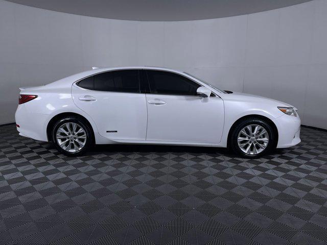 used 2015 Lexus ES 300h car, priced at $21,797