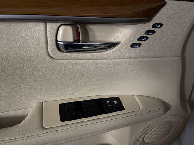 used 2015 Lexus ES 300h car, priced at $21,797