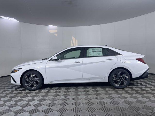new 2024 Hyundai Elantra car, priced at $24,735