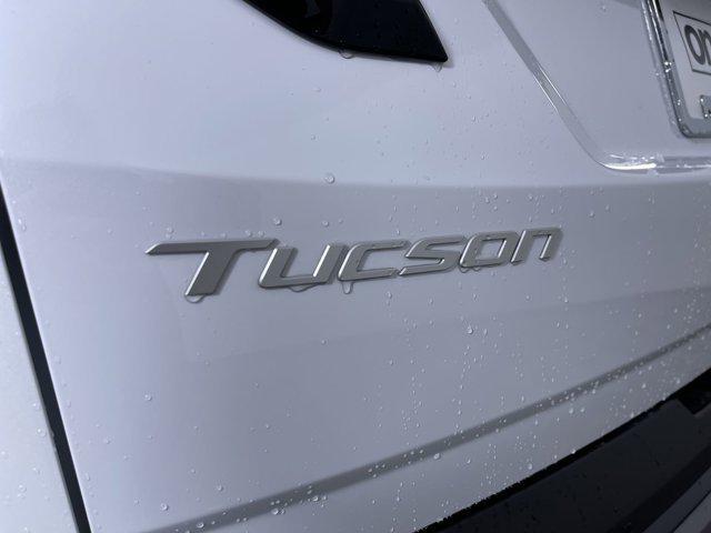 new 2025 Hyundai TUCSON Hybrid car, priced at $42,921