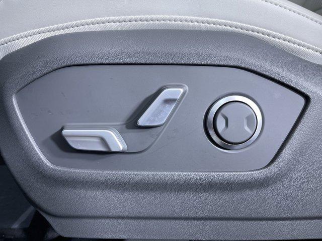 new 2025 Hyundai Santa Fe car, priced at $40,384