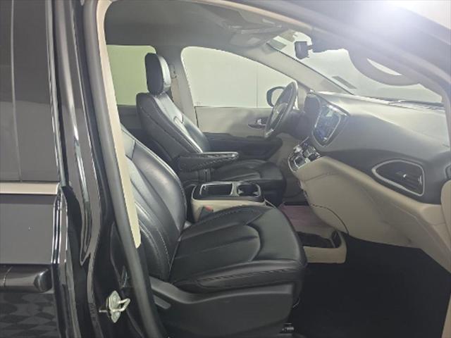 used 2023 Chrysler Pacifica car, priced at $26,000